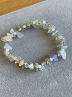 Grey Labradorite in Gravel Shape
